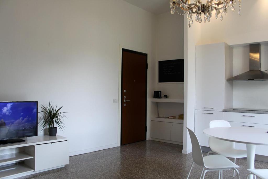 La Casa Di Antoine Lejlighed Cesano Maderno Eksteriør billede